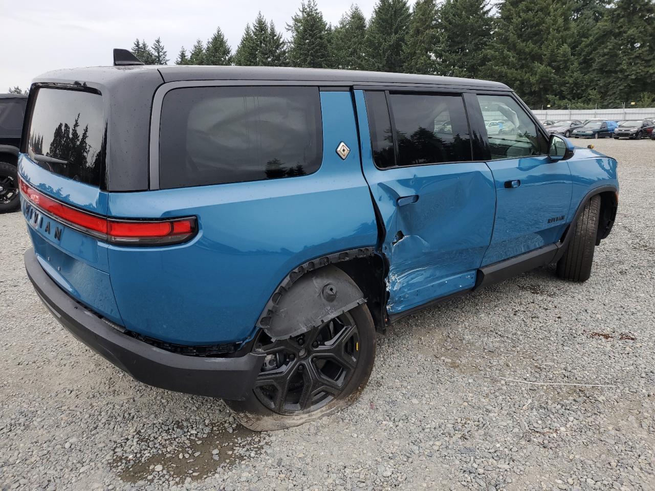 2025 Rivian R1S Adventure 7PDSGBBA4SN068337 photo #4