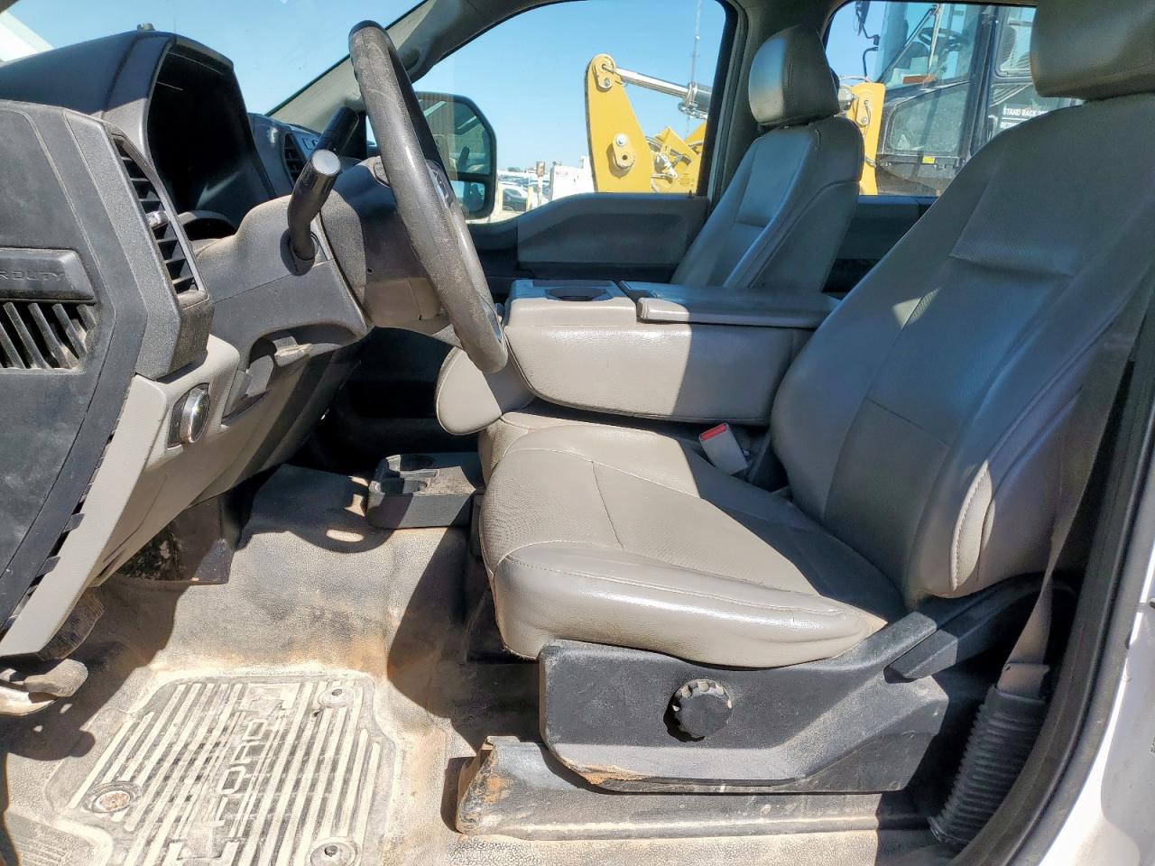 2017 Ford F350 Super Duty VIN: 1FT8W3BTXHEE28425 Lot: 84222425