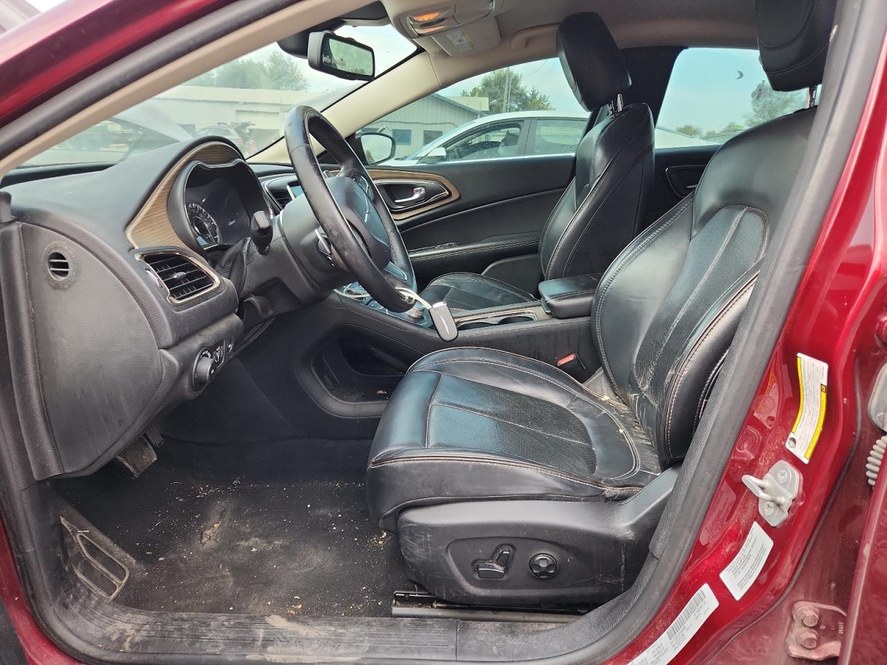 2015 Chrysler 200 C VIN: 1C3CCCCGXFN657693 Lot: 81585195