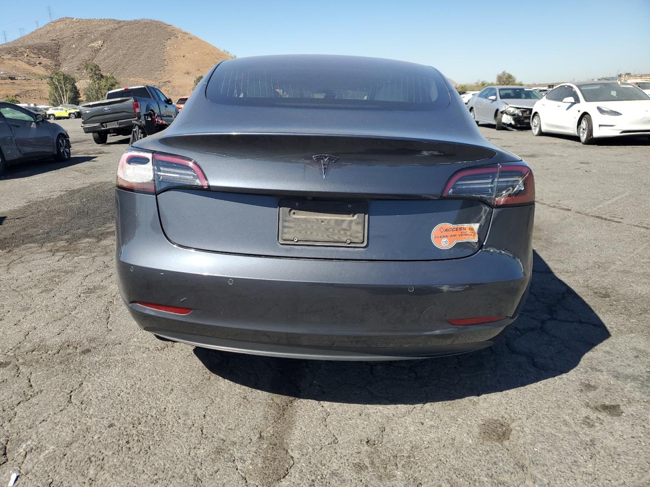 2018 Tesla Model 3 VIN: 5YJ3E1EA7JF168839 Lot: 72025935