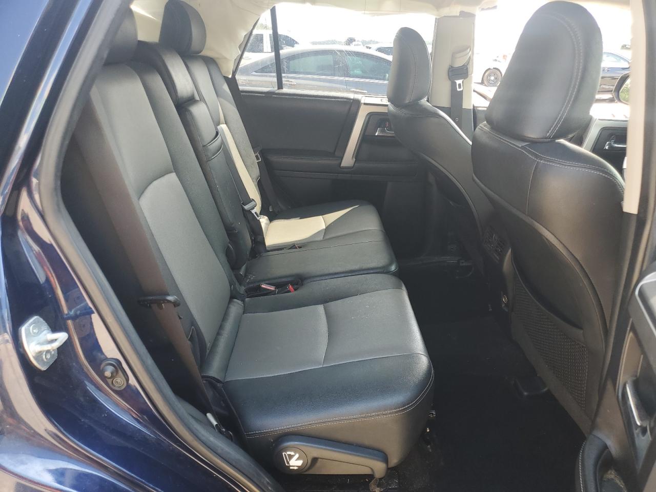 2015 Toyota 4Runner Sr5 VIN: JTEZU5JR8F5104359 Lot: 72048135