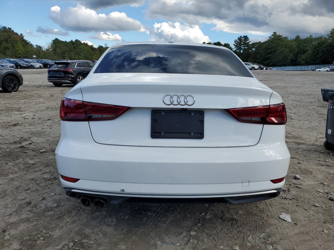 2017 Audi A3 Premium VIN: WAUAUGFF0H1025450 Lot: 84561215
