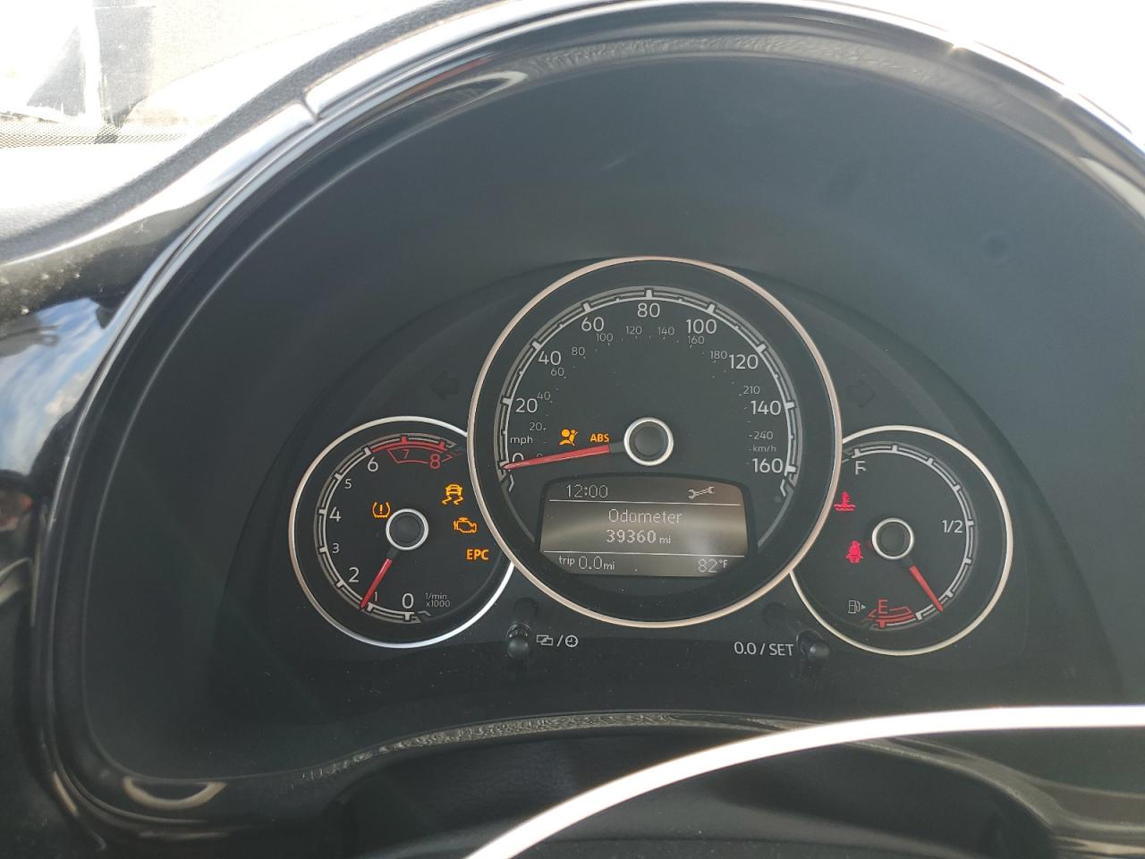 2019 Volkswagen Beetle S VIN: 3VWFD7AT3KM717859 Lot: 83755215