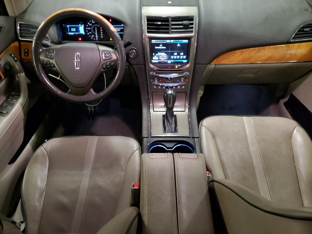 2011 Lincoln Mkx VIN: 2LMDJ8JK2BBJ16718 Lot: 80064255