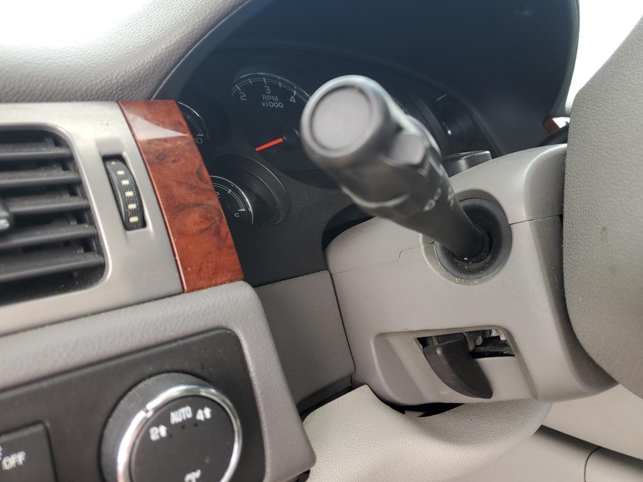 2011 Chevrolet Tahoe K1500 Lt VIN: 1GNSKBE08BR110680 Lot: 81495155