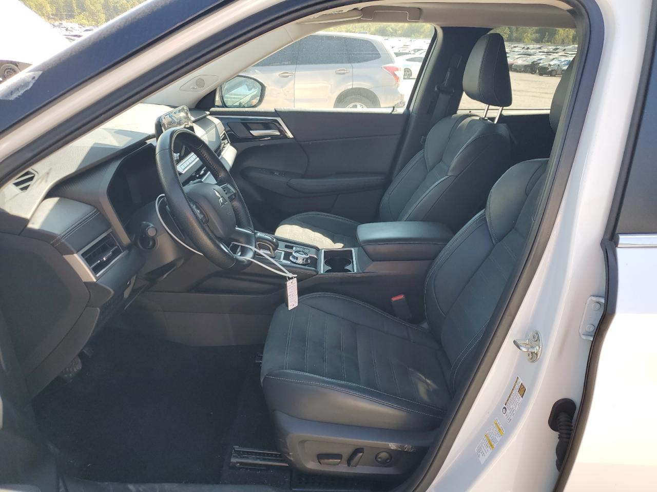 2023 Mitsubishi Outlander Se VIN: JA4J4UA85PZ055242 Lot: 81109655