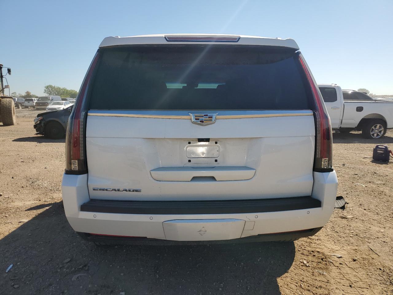 2018 Cadillac Escalade Luxury VIN: 1GYS4BKJ3JR112135 Lot: 70863045