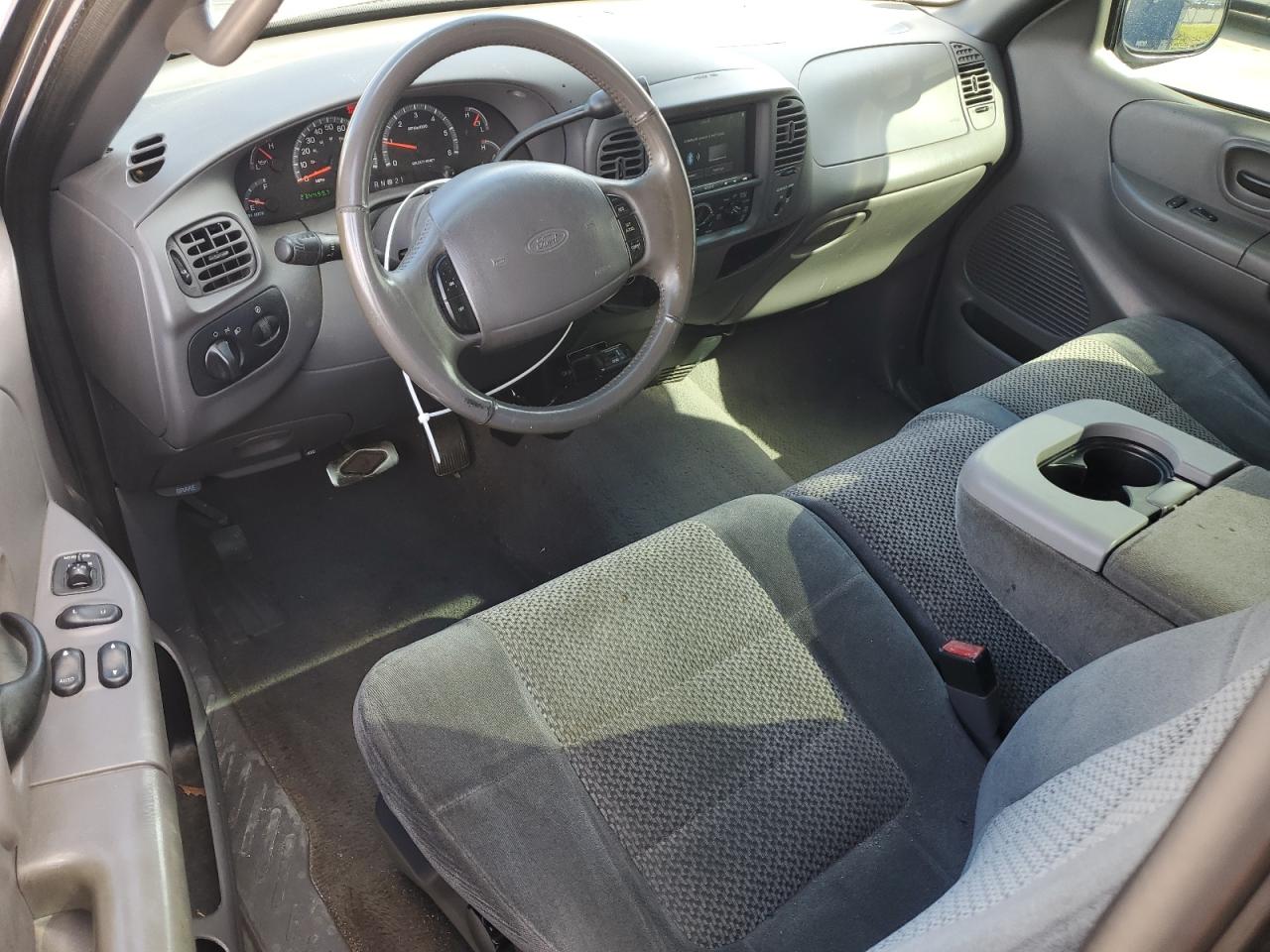 2002 Ford F150 VIN: 1FTRF17W62NA15324 Lot: 84410965