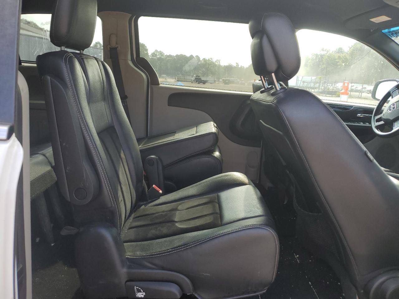 2017 Dodge Grand Caravan Sxt VIN: 2C4RDGCG8HR651326 Lot: 71668555