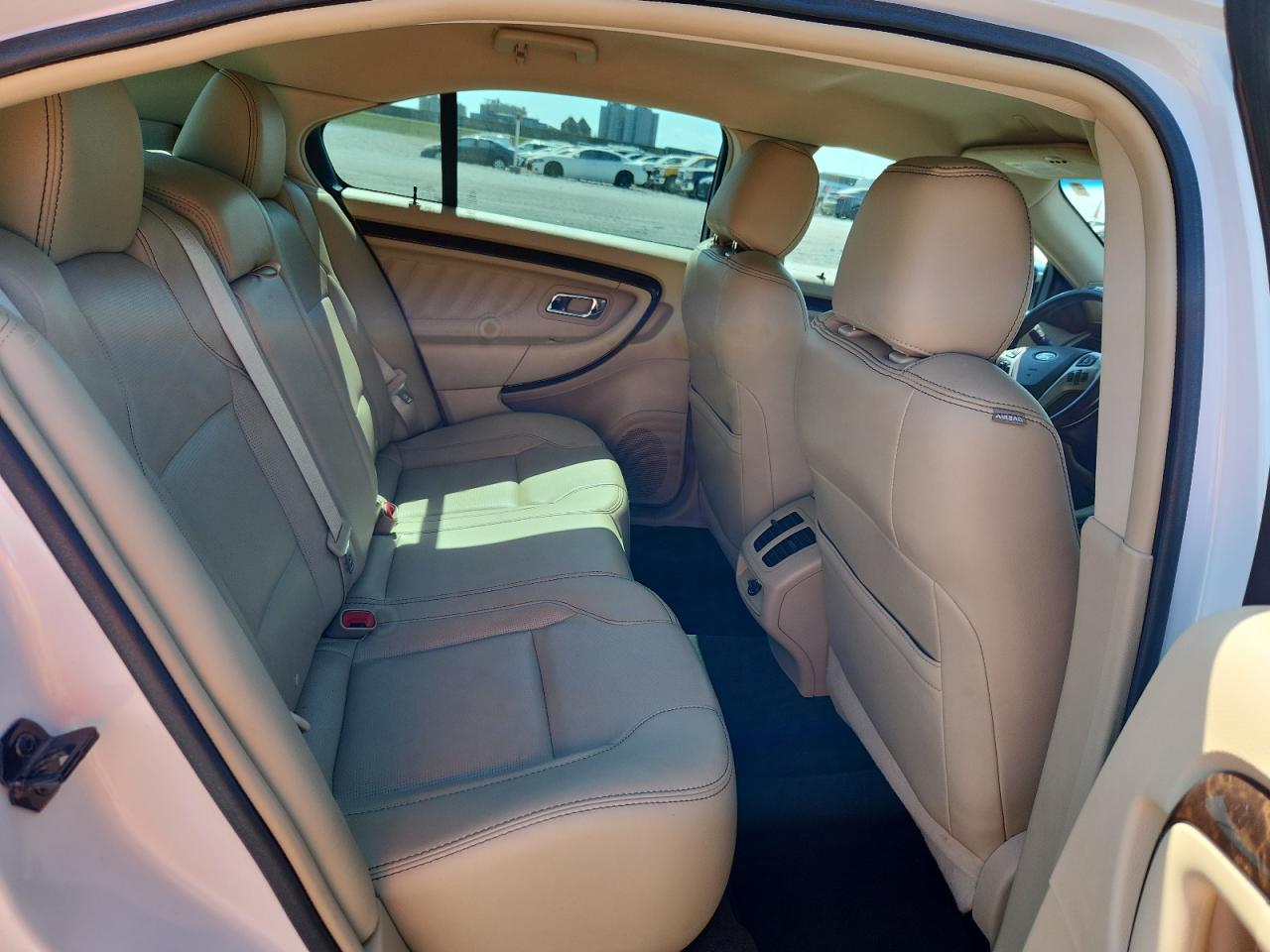 2014 Ford Taurus Limited VIN: 1FAHP2F80EG128511 Lot: 81620925