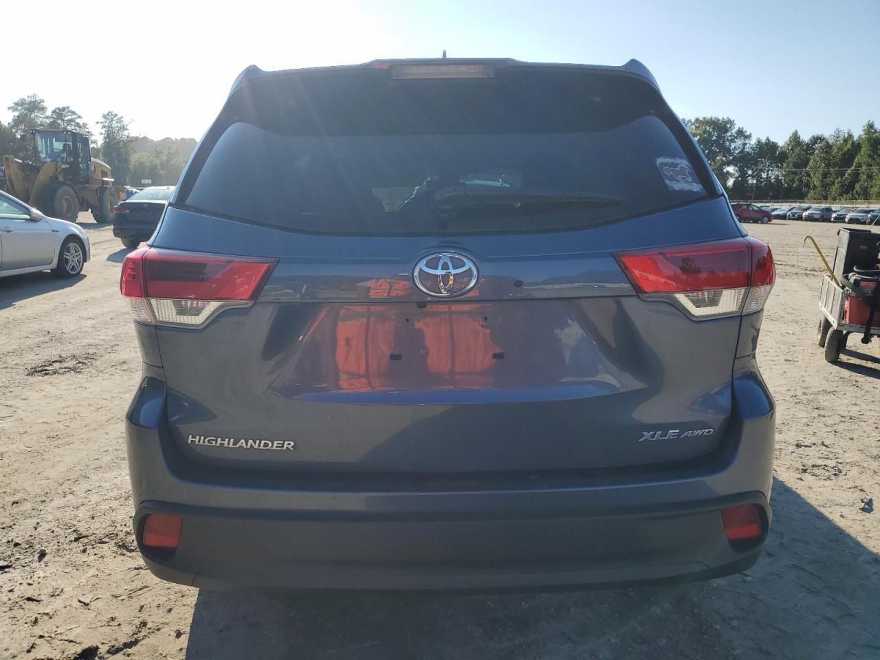 2019 Toyota Highlander Se VIN: 5TDJZRFH1KS947026 Lot: 80410395