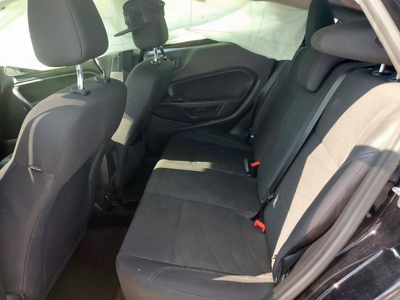 2018 Ford Fiesta Se VIN: 3FADP4BJ1JM117052 Lot: 71689025