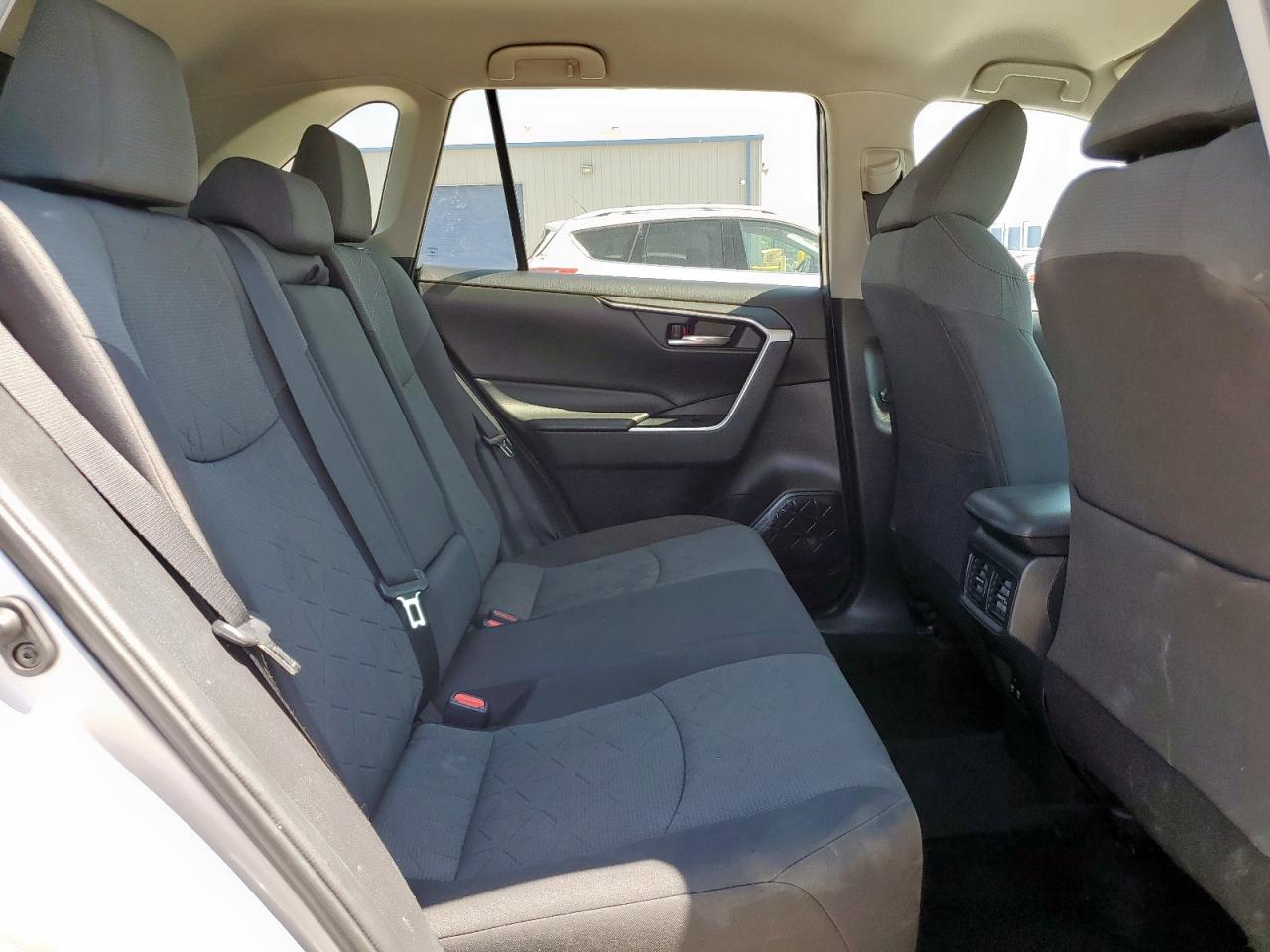 2020 Toyota Rav4 Xle VIN: 2T3W1RFV8LC058843 Lot: 71225255