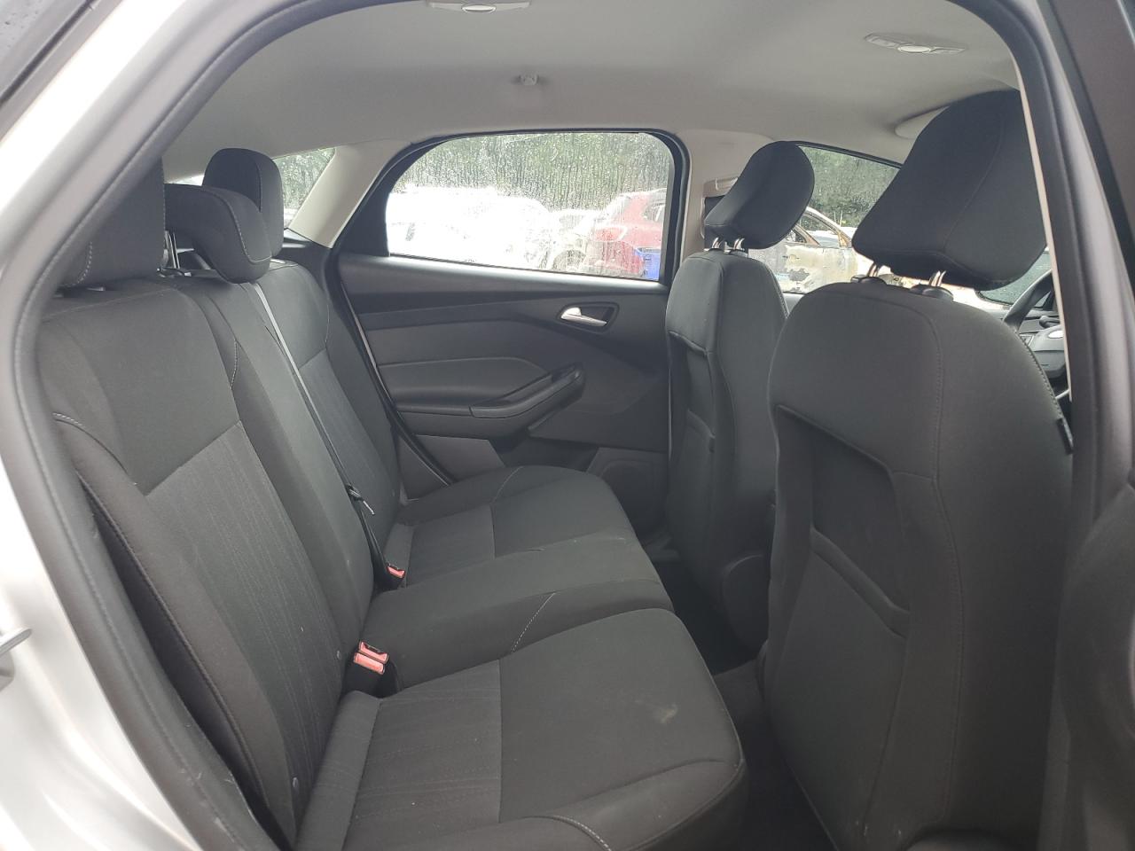 2015 Ford Focus Se VIN: 1FADP3K28FL291602 Lot: 82074435