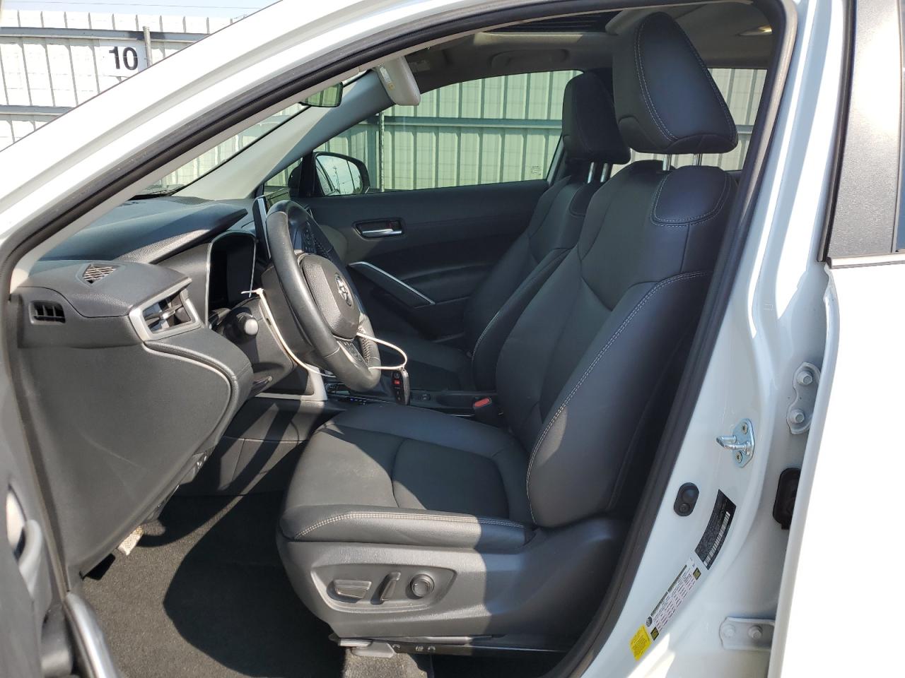 2023 Toyota Corolla Cross Xle VIN: 7MUDAAAG0PV054654 Lot: 81123465