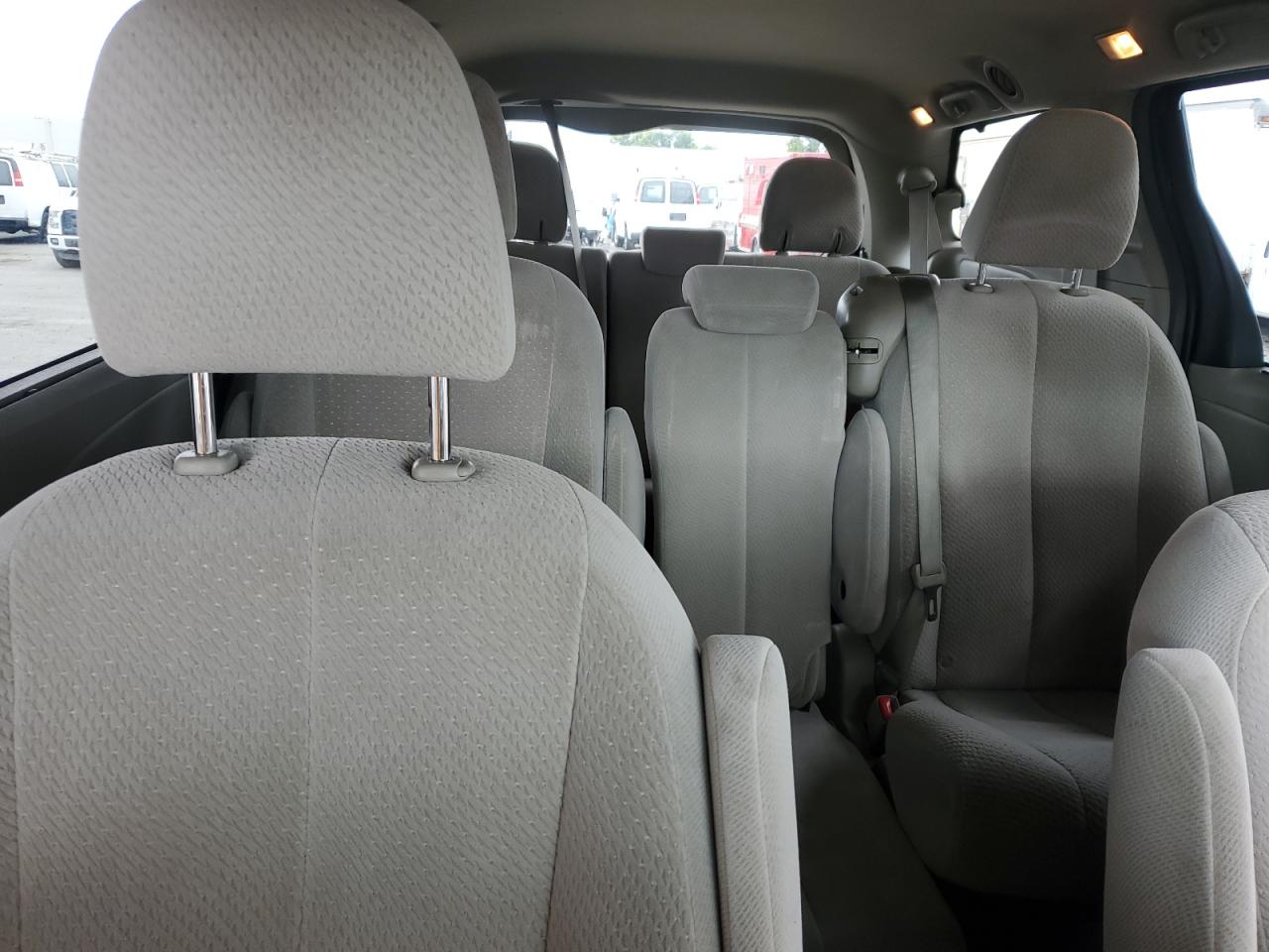 2013 Toyota Sienna Le VIN: 5TDKK3DC3DS397084 Lot: 71872225