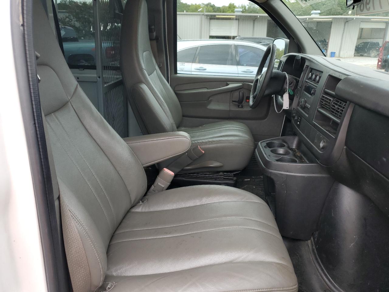 2014 Chevrolet Express G2500 VIN: 1GCWGFCG2E1202504 Lot: 81658295