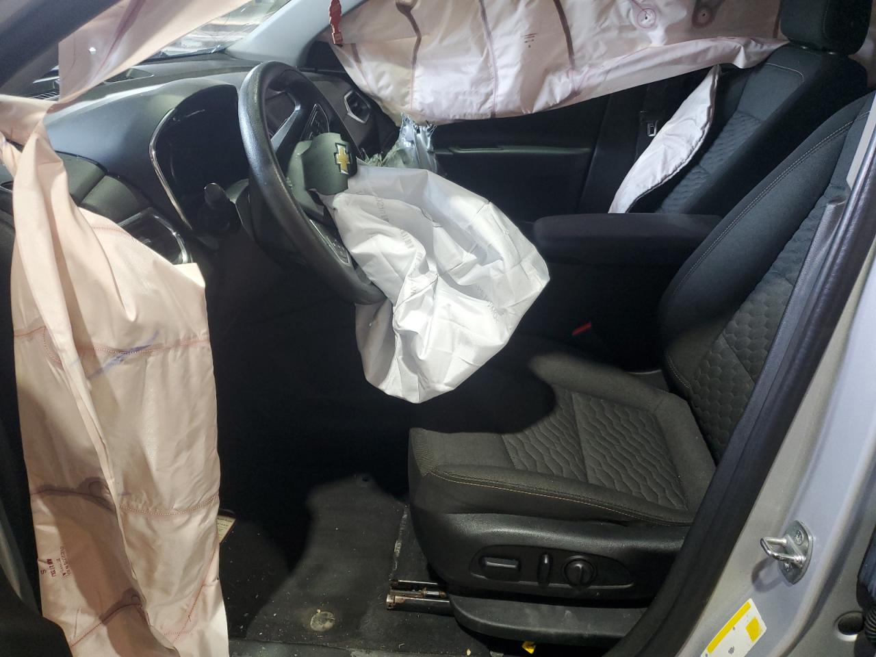 2020 Chevrolet Equinox Lt VIN: 2GNAXUEVXL6138126 Lot: 83910385