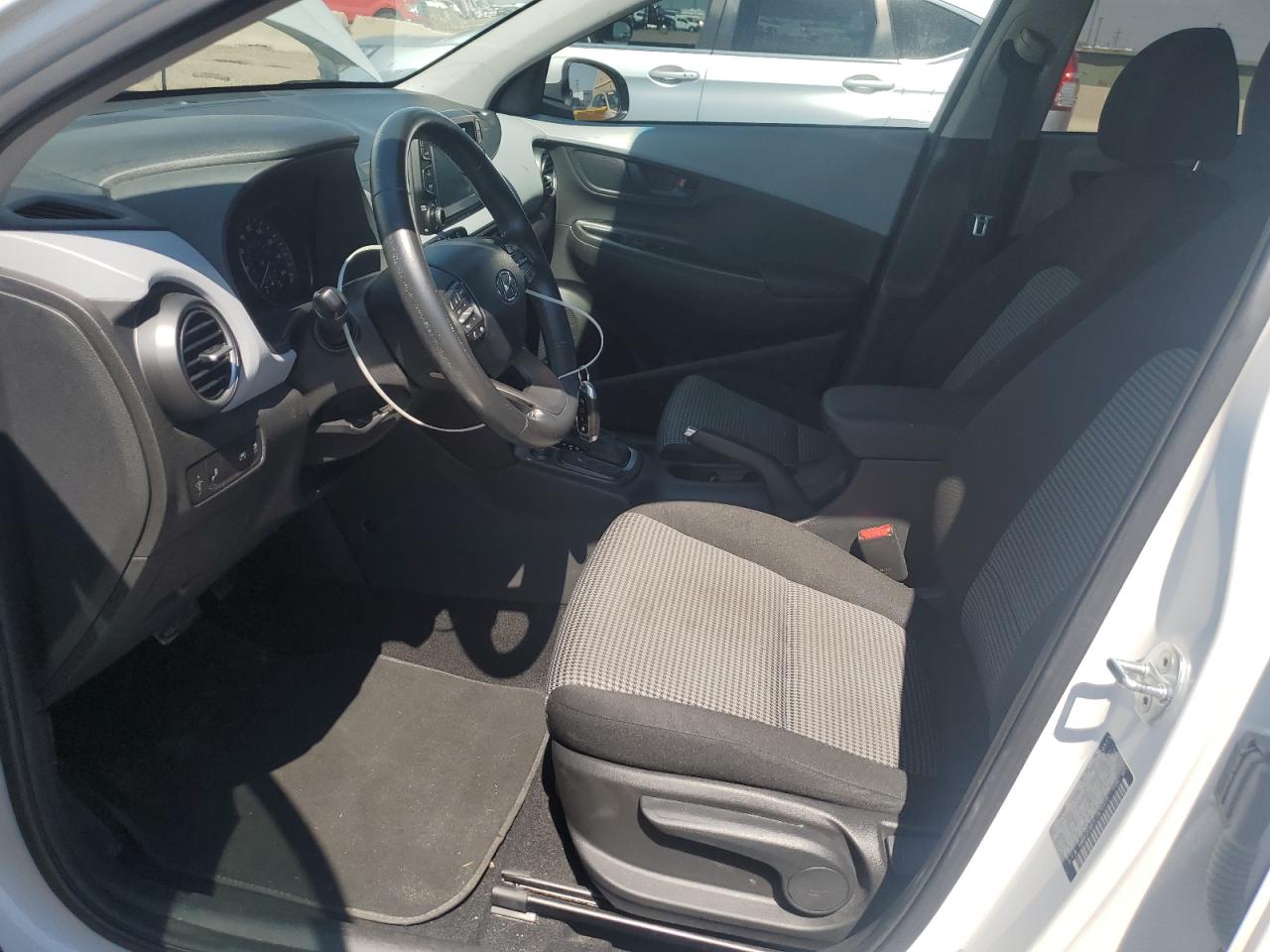 2020 Hyundai Kona Sel VIN: KM8K2CAA1LU470915 Lot: 69911035