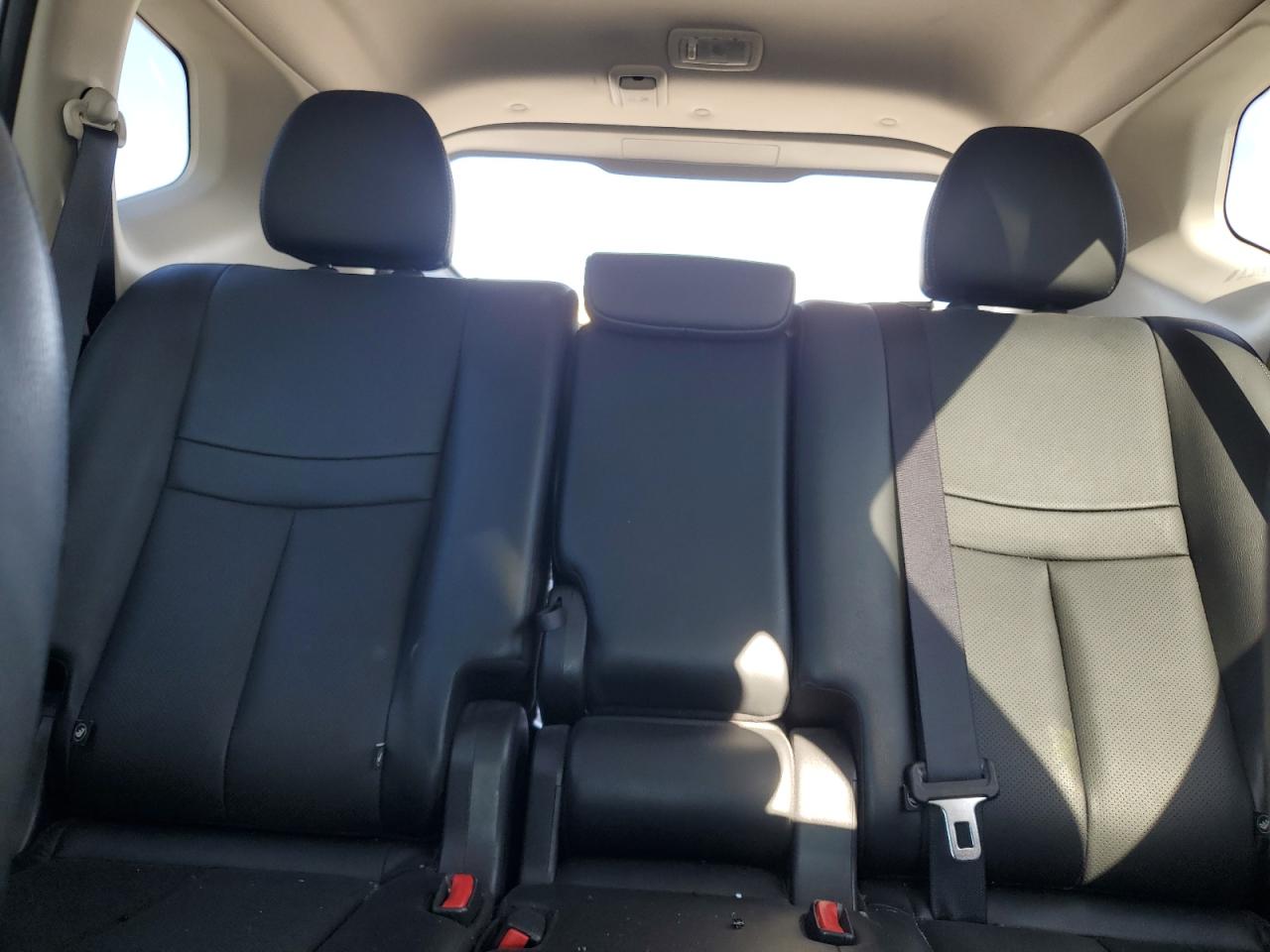 2018 Nissan Rogue S VIN: JN8AT2MT9JW492543 Lot: 84745135