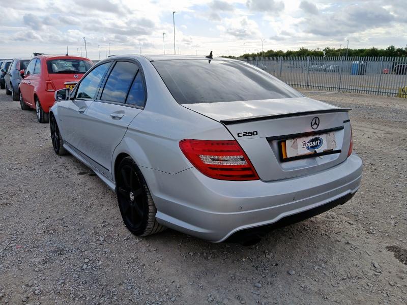 2011 MERCEDES-BENZ  