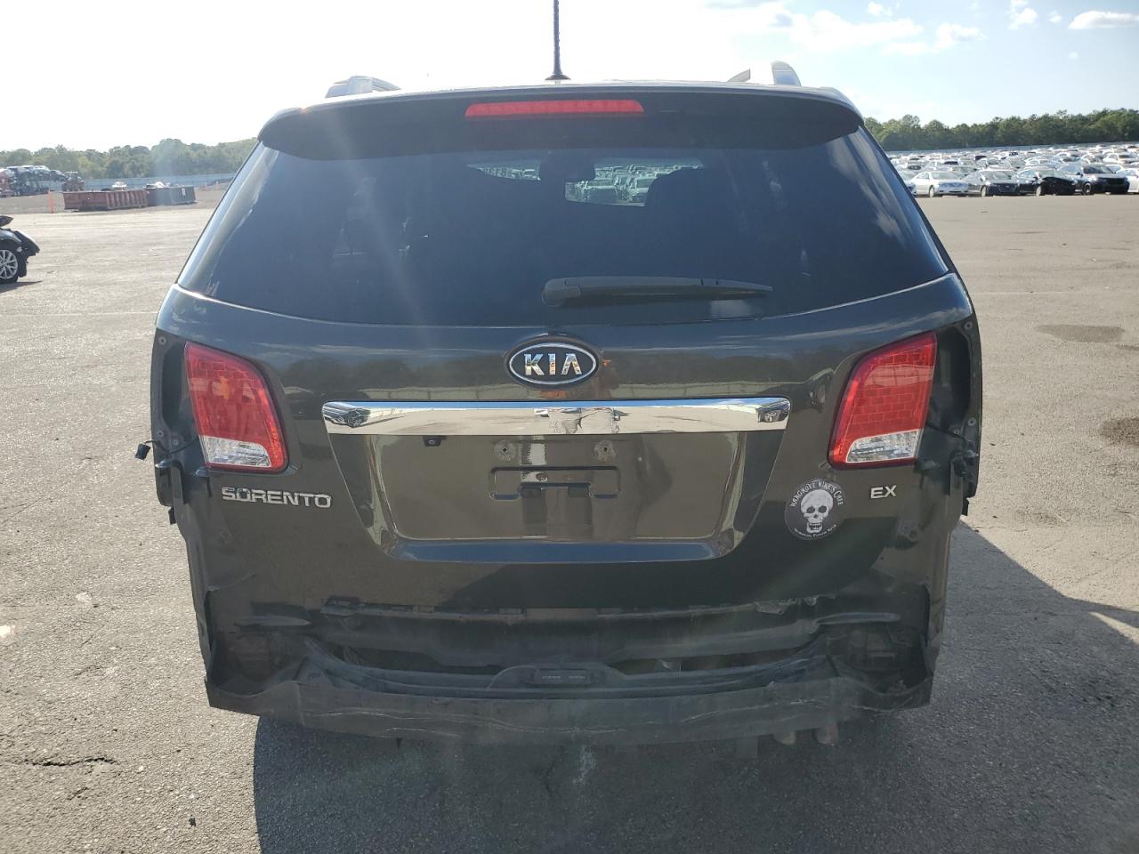 2011 Kia Sorento Ex VIN: 5XYKUDA1XBG132515 Lot: 81384325