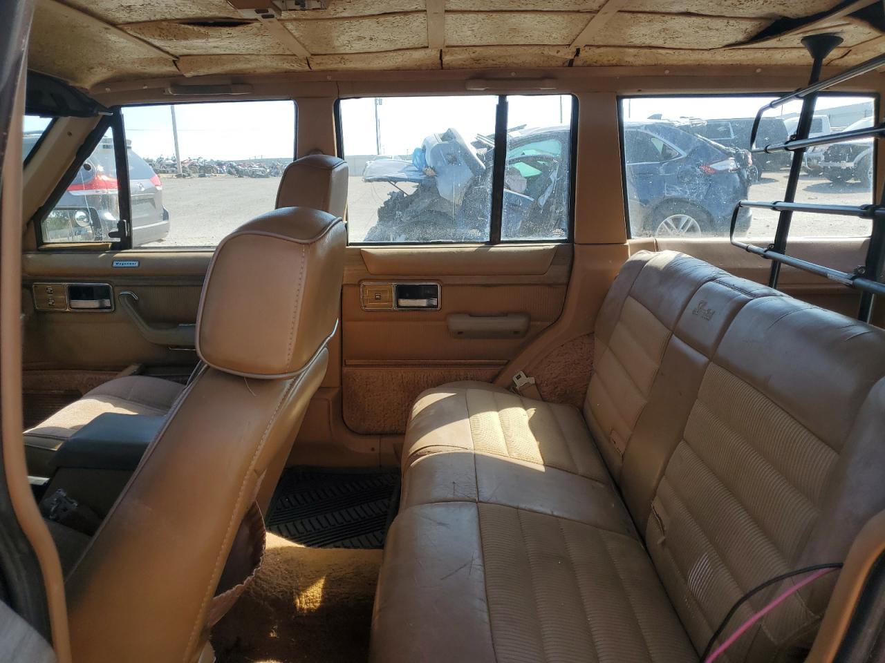 1985 Jeep Wagoneer Limited VIN: 1JCWC7564FT073546 Lot: 84525245