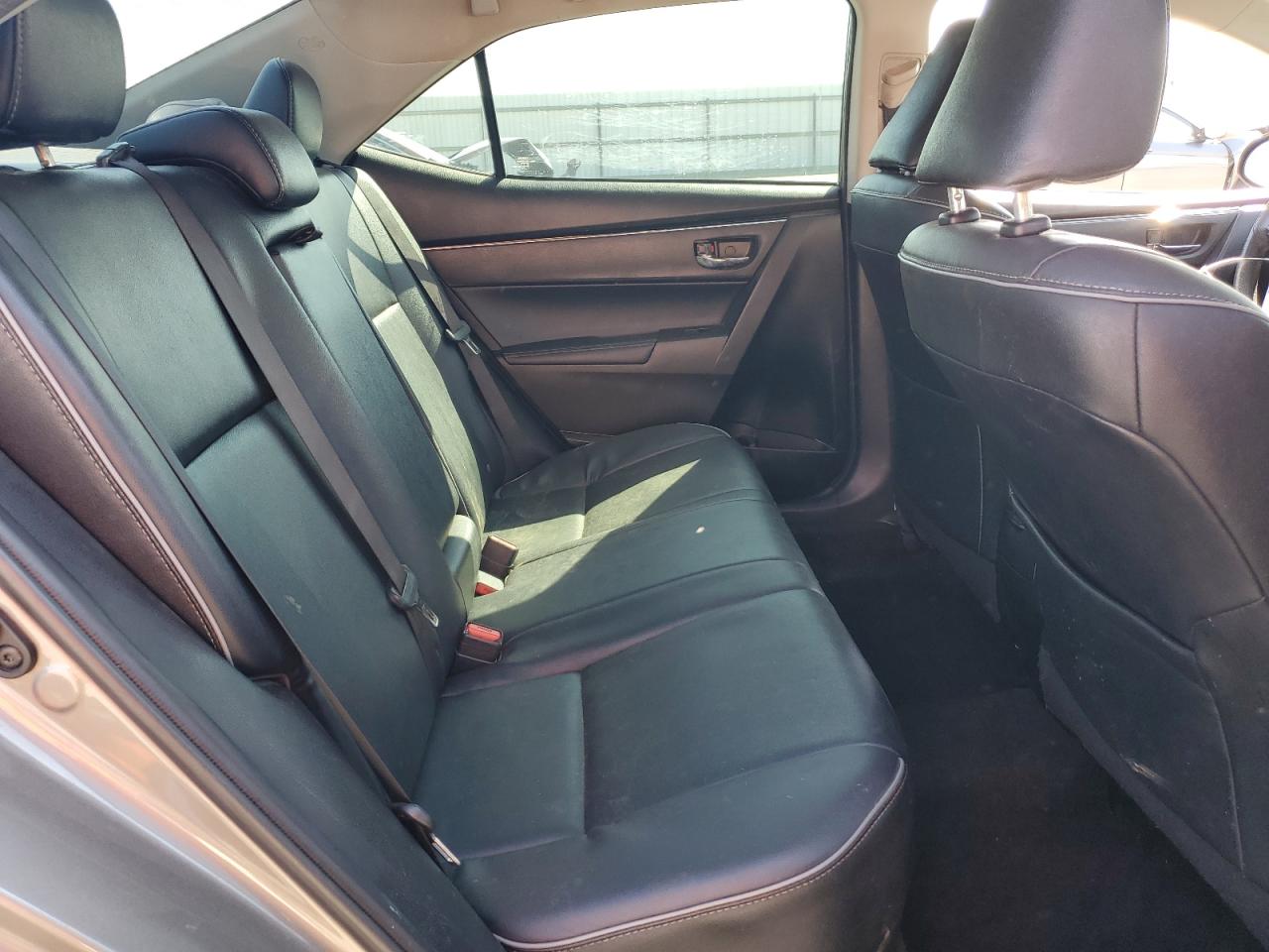 2017 Toyota Corolla L VIN: 5YFBURHE4HP701496 Lot: 82094275