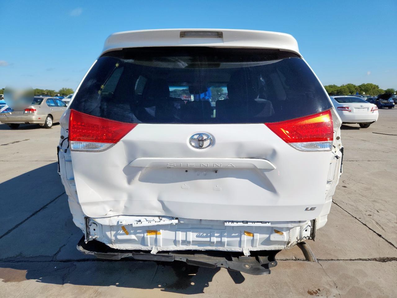 2012 Toyota Sienna Le VIN: 5TDKK3DC3CS256790 Lot: 81681175