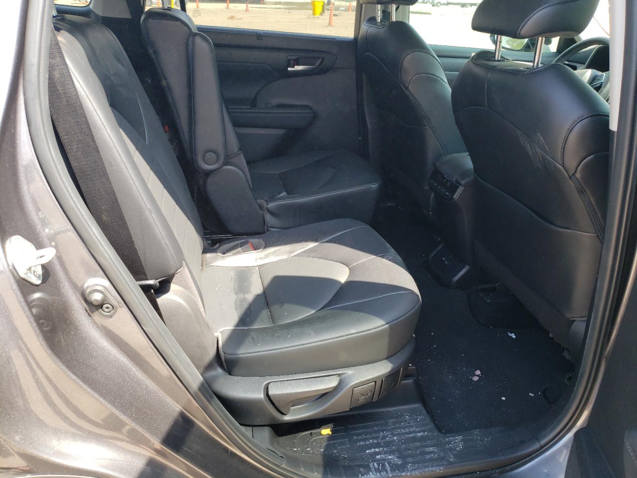 2022 Toyota Highlander Xle VIN: 5TDGZRAH6NS548912 Lot: 71890965