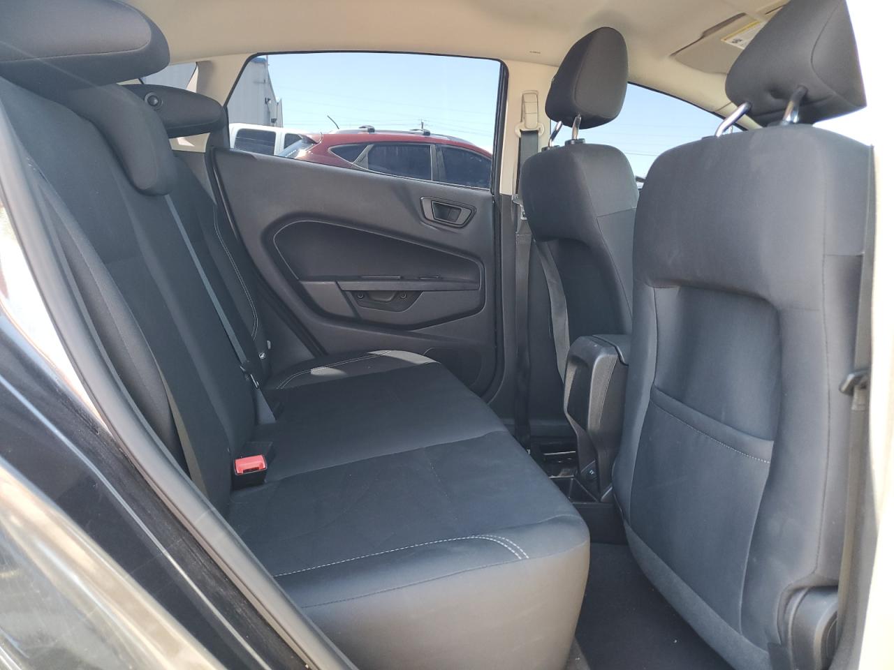 2018 Ford Fiesta Se VIN: 3FADP4EJ0JM104627 Lot: 72034095