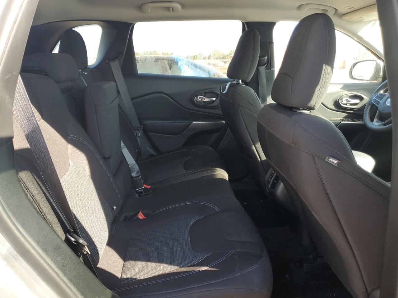 2019 Jeep Cherokee Latitude VIN: 1C4PJLCB5KD178153 Lot: 81865295