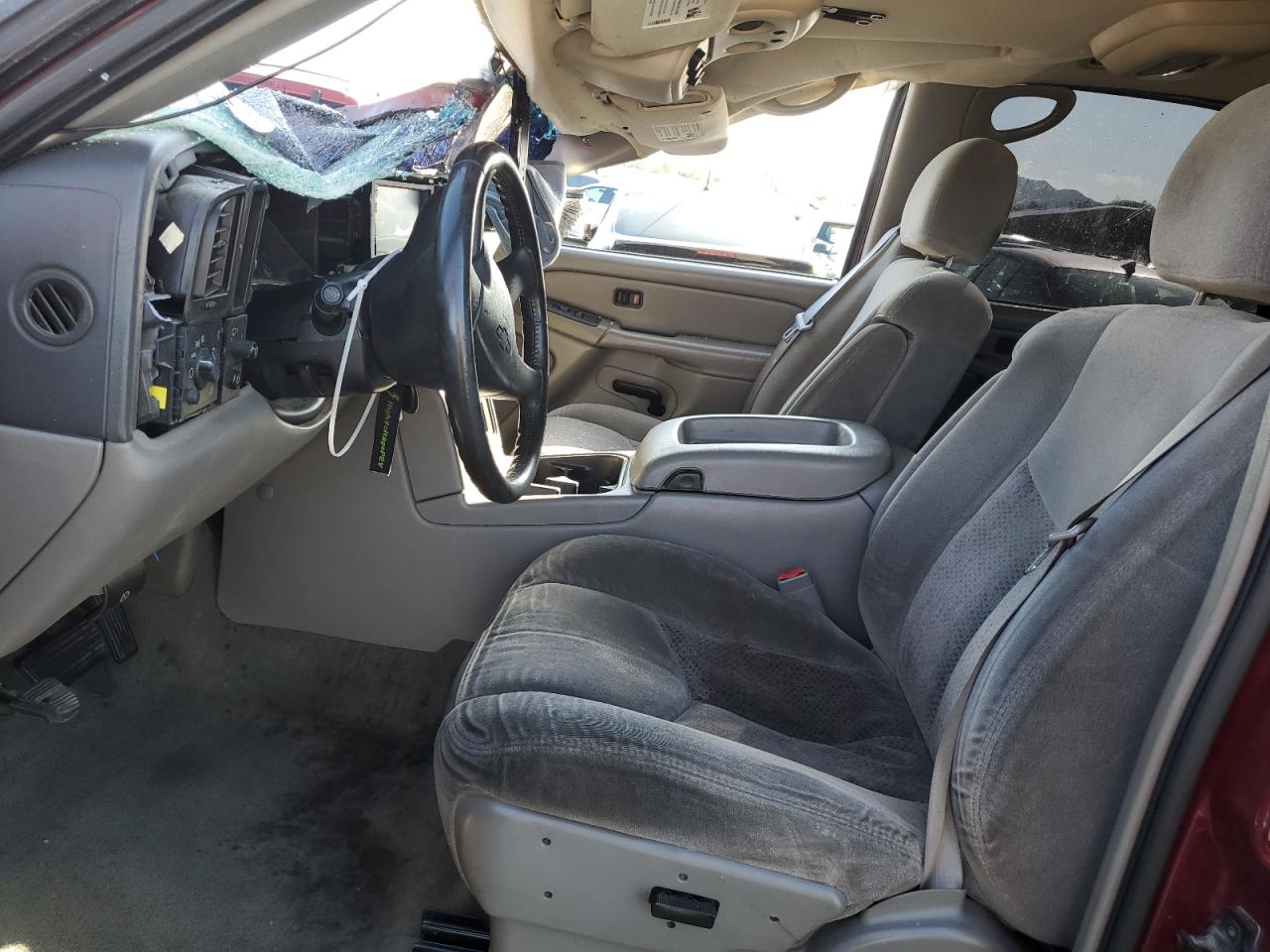 2004 Chevrolet Tahoe C1500 VIN: 1GNEC13Z44R113570 Lot: 84066995