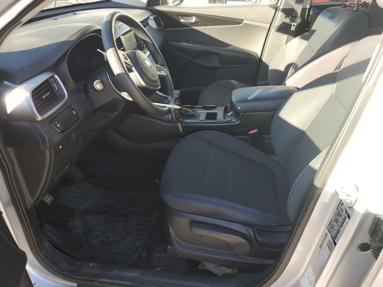 2020 Kia Sorento S VIN: 5XYPGDA59LG613003 Lot: 82104095