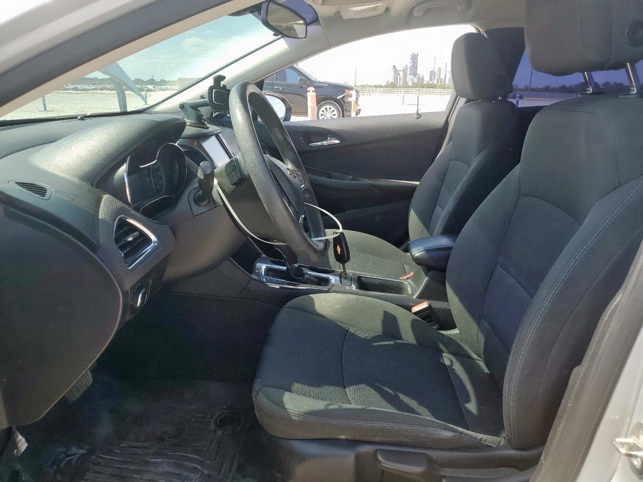 2018 Chevrolet Cruze Lt VIN: 1G1BE5SM9H7124898 Lot: 84568775