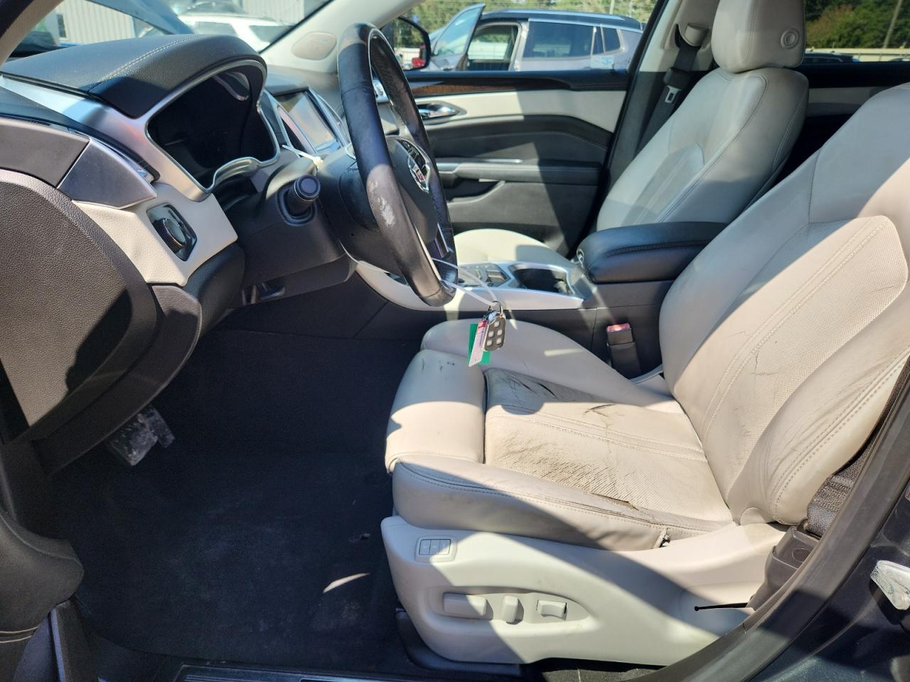 2015 Cadillac Srx Luxury Collection VIN: 3GYFNBE3XFS561957 Lot: 81231205