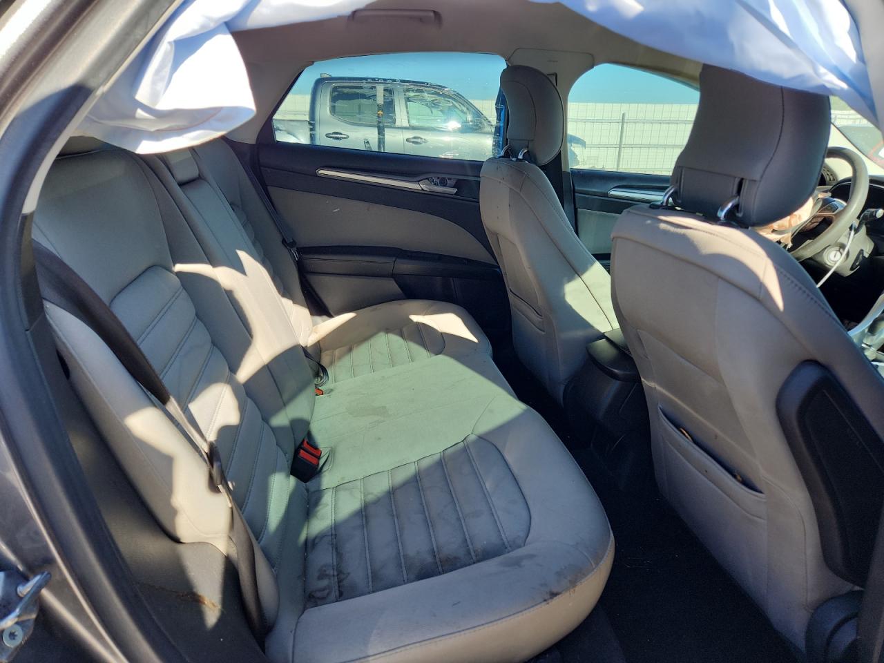 2013 Ford Fusion S VIN: 3FA6P0G78DR253782 Lot: 81453165