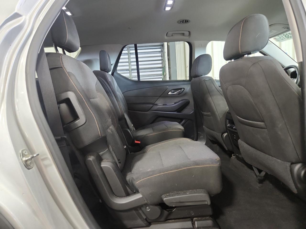 2018 Chevrolet Traverse Lt VIN: 1GNERGKW0JJ127226 Lot: 71323815