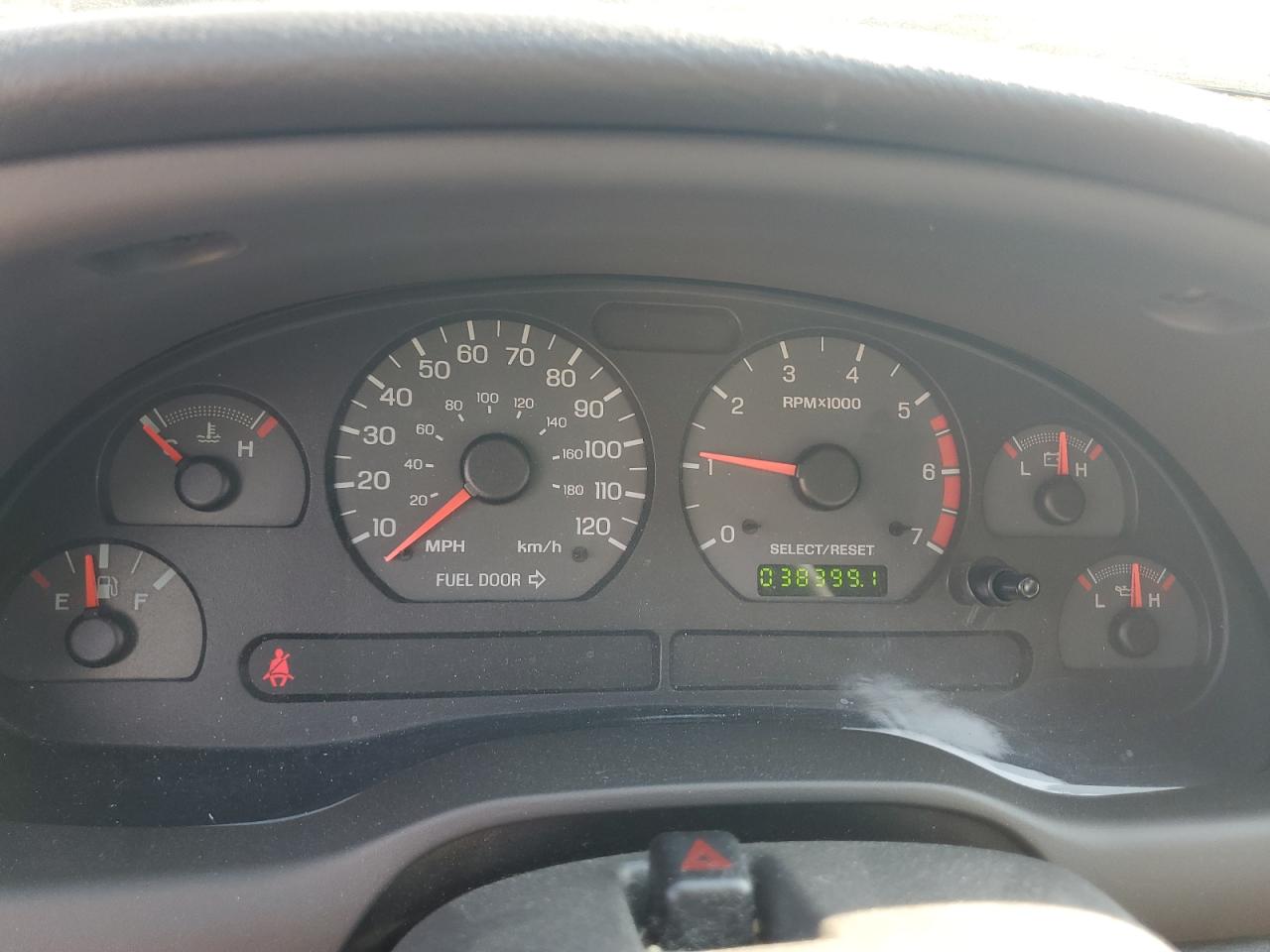 2002 Ford Mustang VIN: 1FAFP444X2F122476 Lot: 81037235