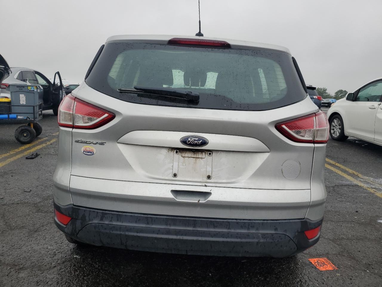 2015 Ford Escape S VIN: 1FMCU0F72FUC00591 Lot: 84239935