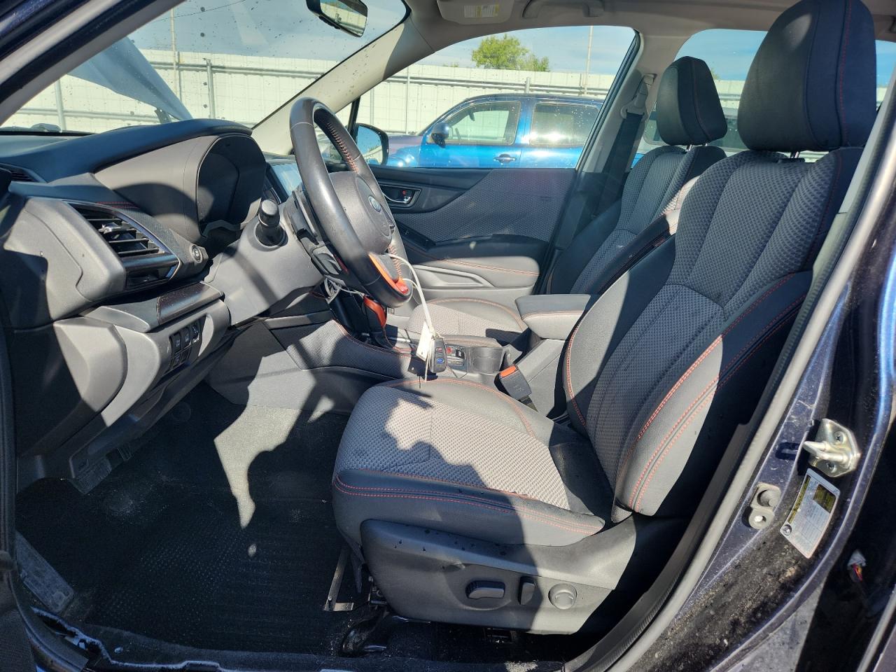 2022 Subaru Forester Sport VIN: JF2SKAJC6NH402570 Lot: 71825535