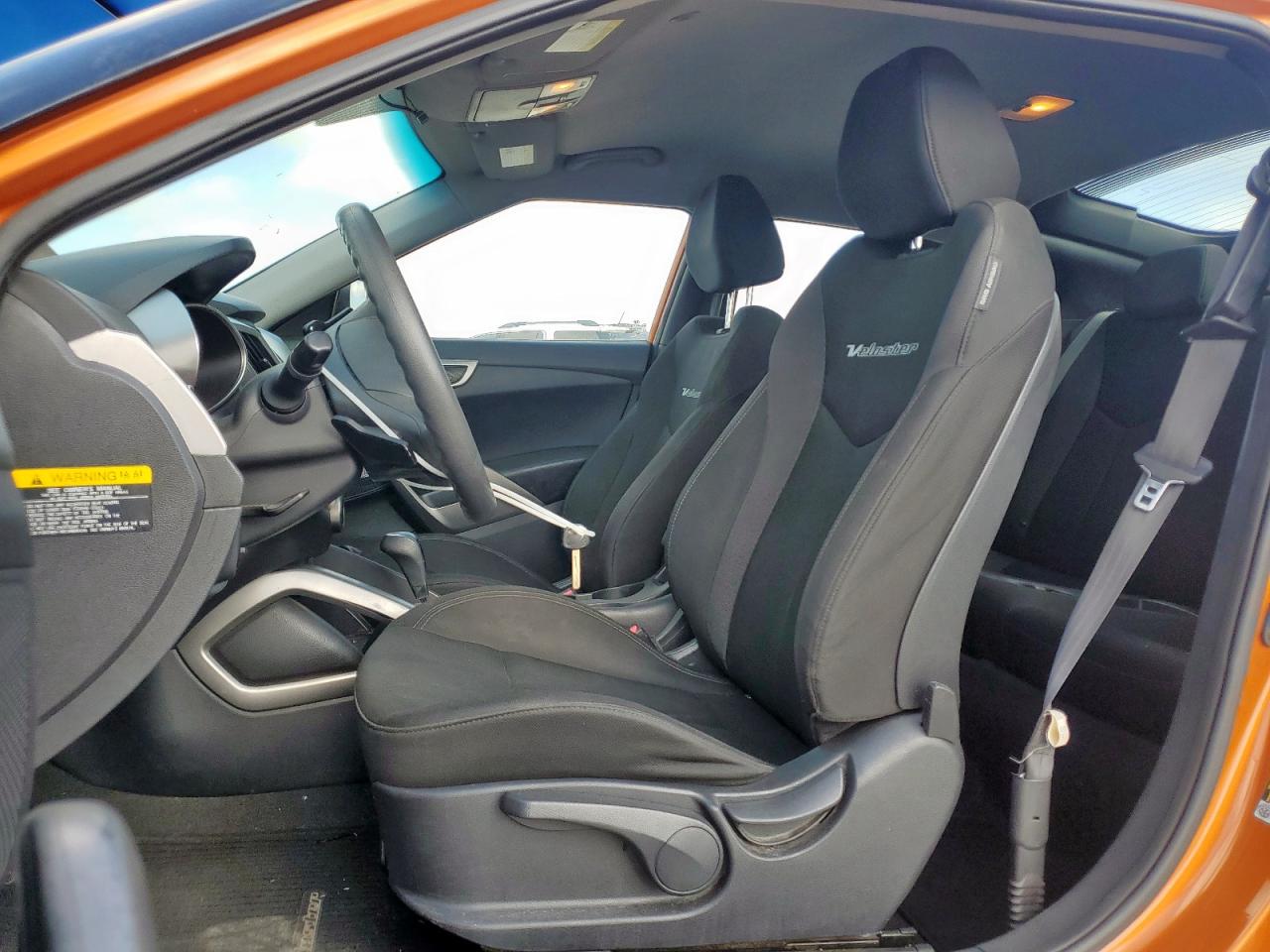 2013 Hyundai Veloster VIN: KMHTC6AD8DU118235 Lot: 81145875