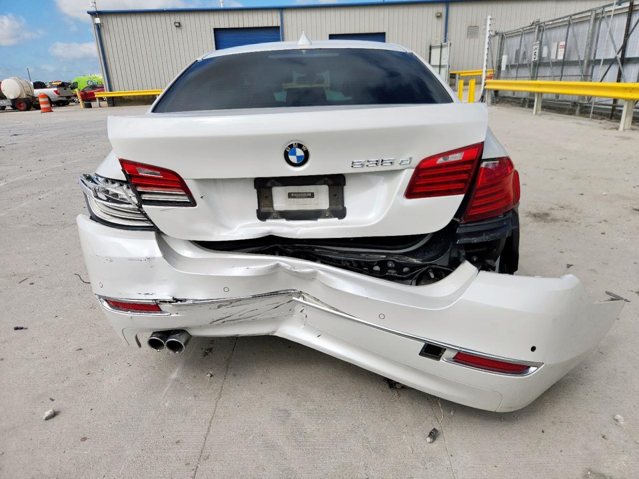 2014 BMW 535 D VIN: WBAXA5C58ED689752 Lot: 81325775