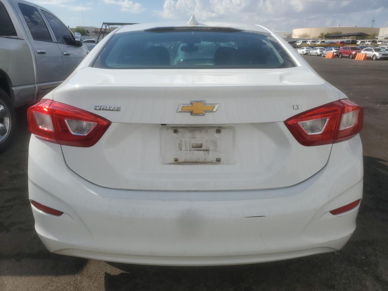 2017 Chevrolet Cruze Lt VIN: 1G1BE5SM1H7263701 Lot: 83952655