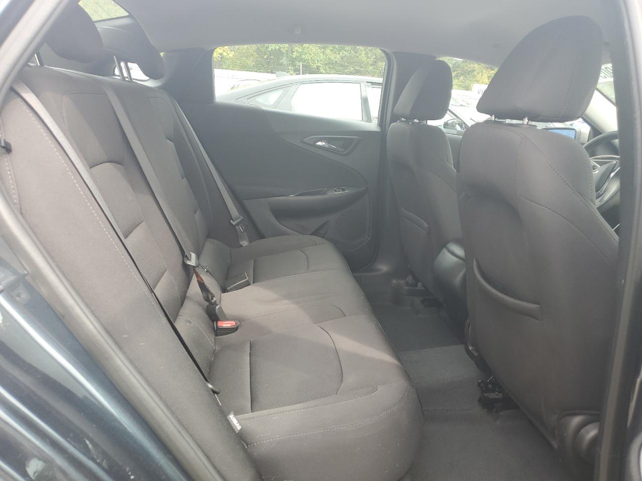 2019 Chevrolet Malibu Ls VIN: 1G1ZB5ST4KF190013 Lot: 84005905