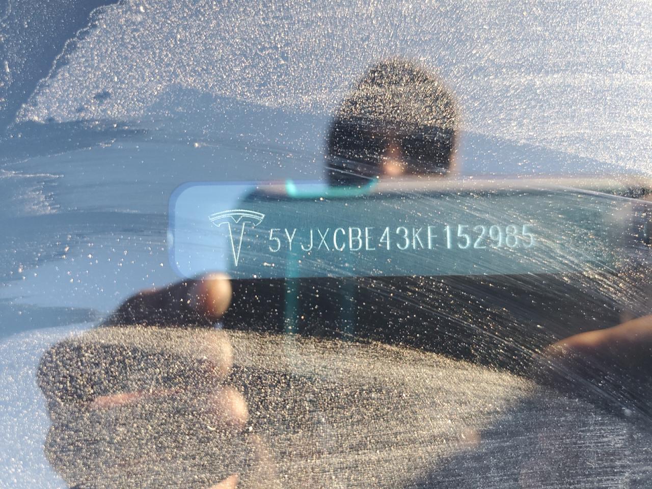 2019 Tesla Model X VIN: 5YJXCBE43KF152985 Lot: 84590025