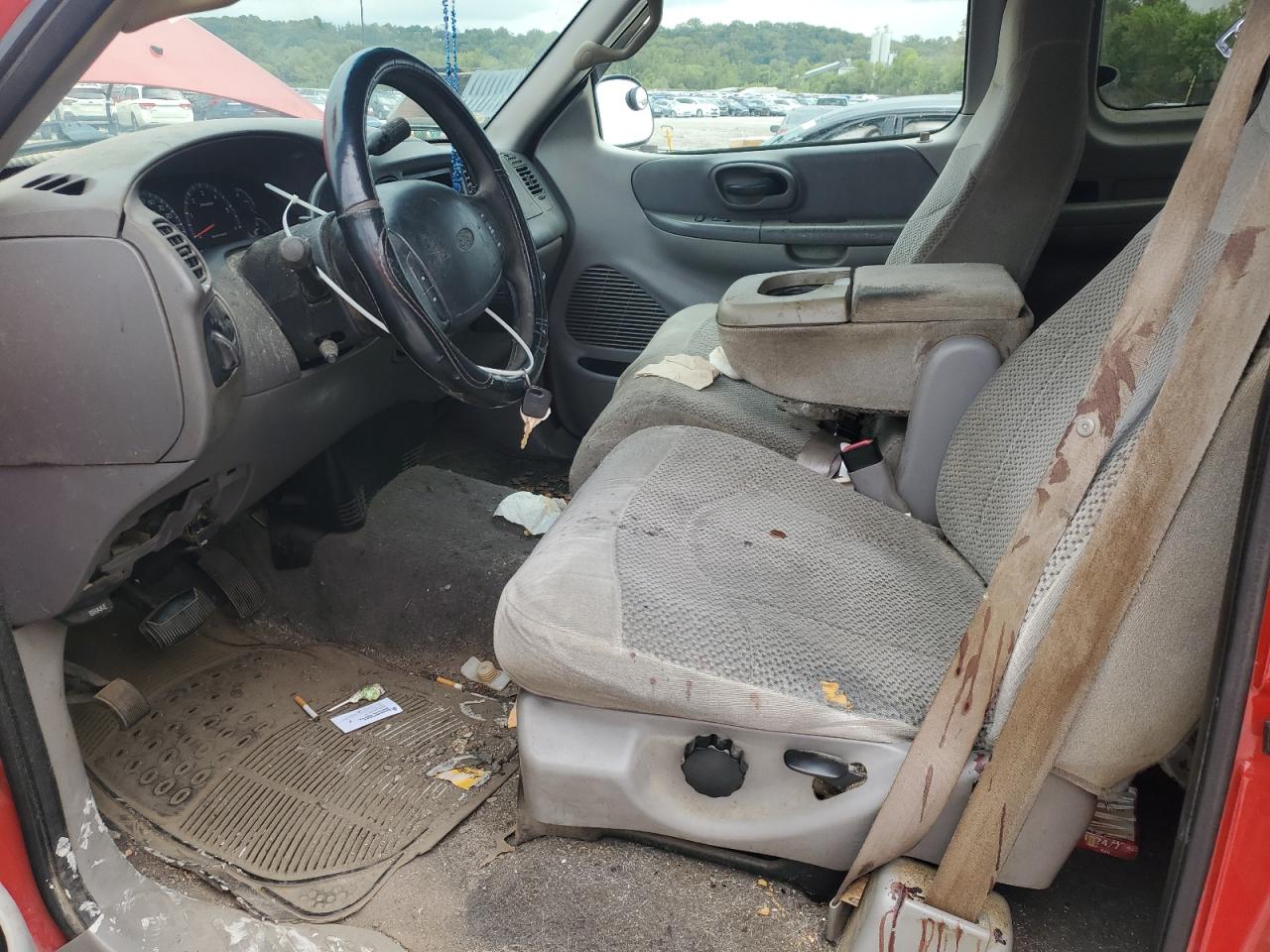 2000 Ford F150 VIN: 1FTRX17L6YNB67549 Lot: 83826025