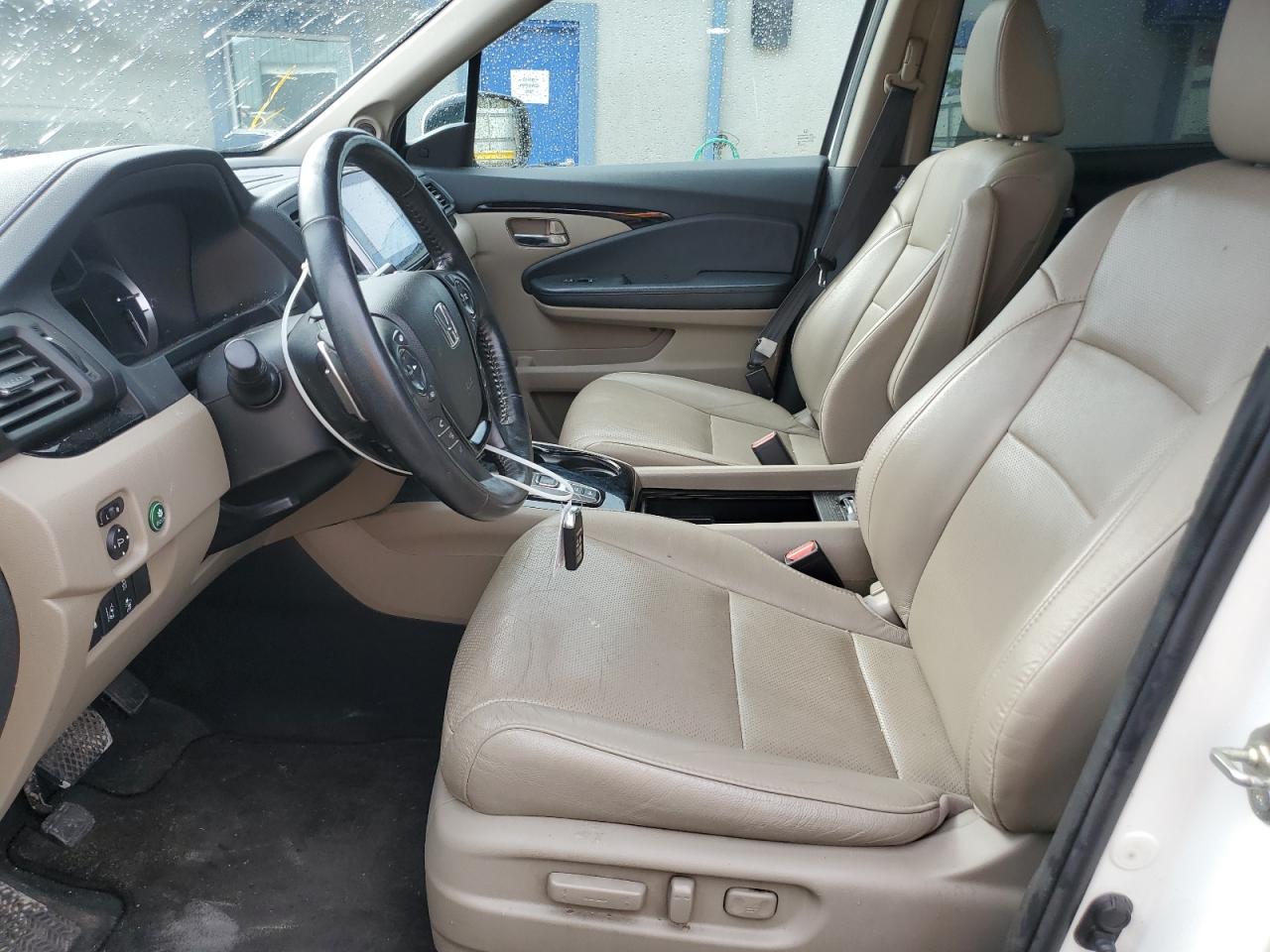 2016 Honda Pilot Elite VIN: 5FNYF6H09GB101946 Lot: 81209865