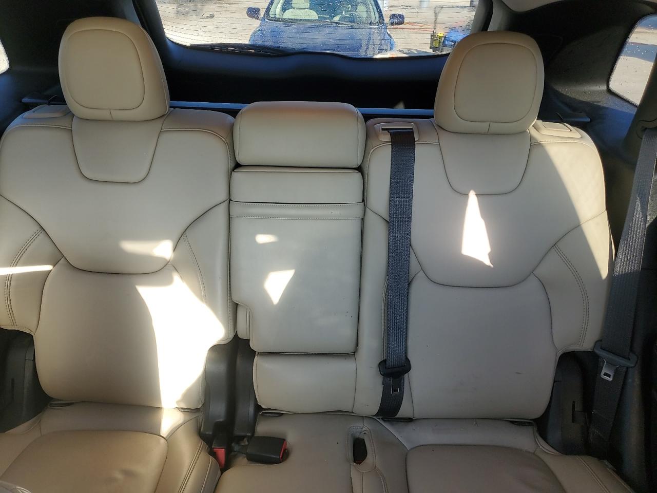 2016 Jeep Cherokee Limited VIN: 1C4PJLDSXGW184735 Lot: 81493675