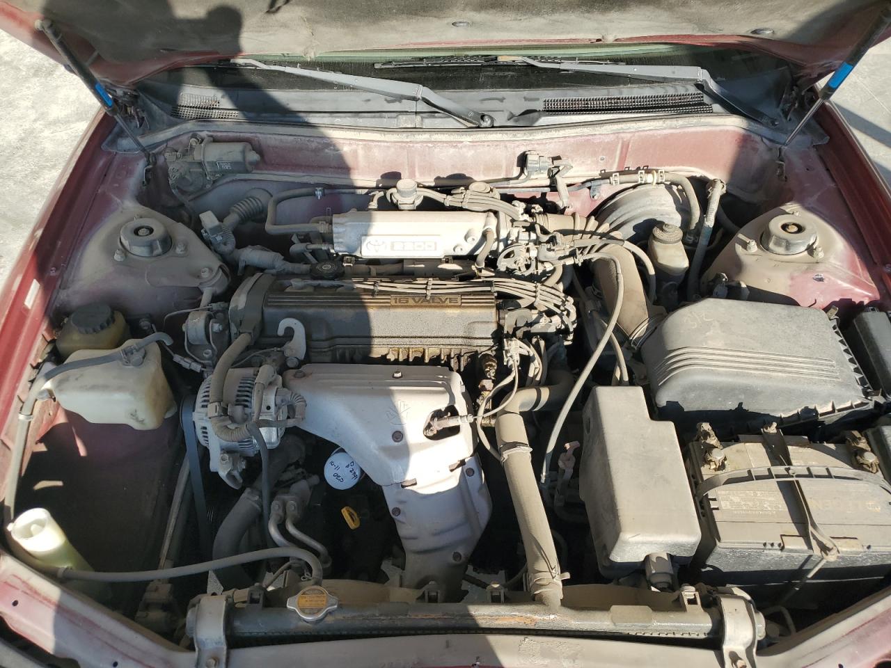 1995 Toyota Camry Le VIN: 4T1SK12E8SU593129 Lot: 82136075